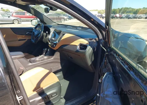 2018 Chevrolet Equinox Premier z USA, uszkodzony, nr VIN 2GNAXWEX9J6219922